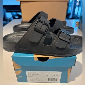 New in box People shoes, mens 9